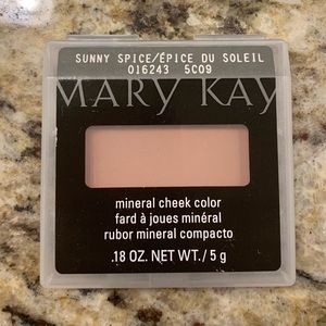 Mary Kay Sunny Spice bush cheek color